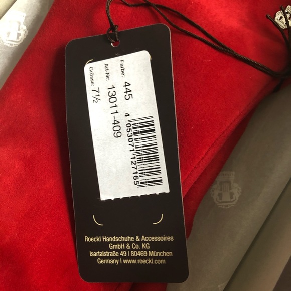 Red Roeckl Pashmina and Red Gloves - Picture 5 of 8